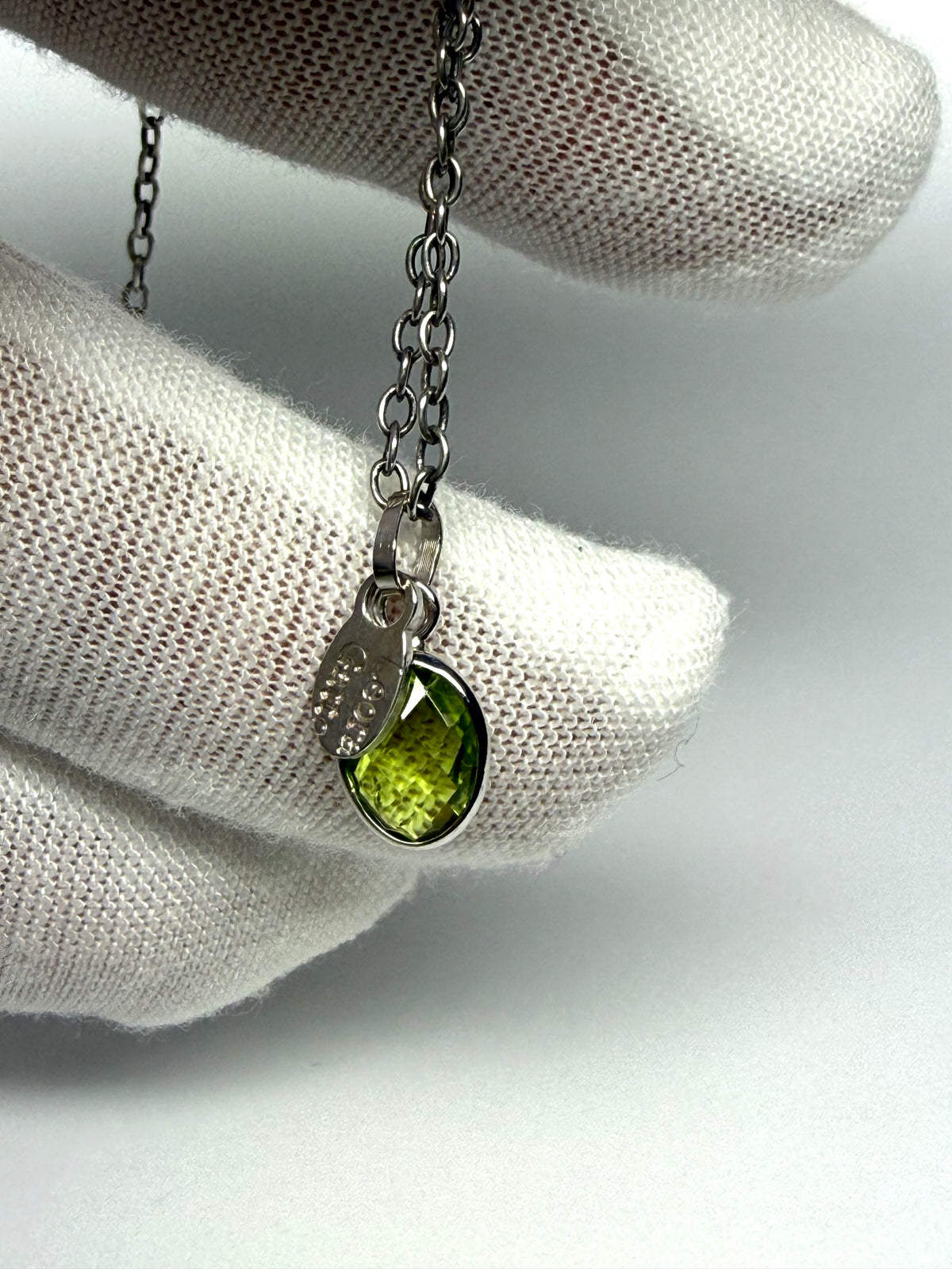 Green Peridot Mini “Oval”, 925 Sterling Silver Pendant